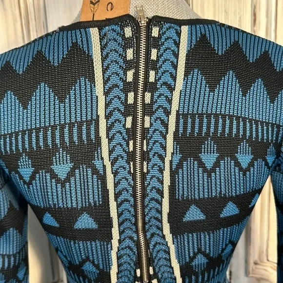 Jealous Tomato Geo Graphic Long Sleeve Deep V Neck Body con Knit Dress Size S - Picture 10 of 11